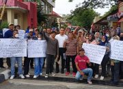 Puluhan Massa ALISSS Desak Kapolda Sumut Periksa Dugaan Dokumen Tanah Palsu
