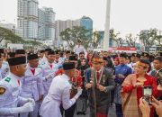 Penurunan Bendera di Lapangan Merdeka Medan: Khidmat, Adat Toba, dan Bonus Lomba Gapura