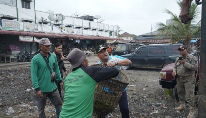 Sambut HUT ke-80 RI, Pemkab Asahan Bersihkan Tiga Pasar