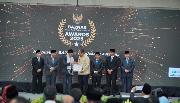 Bupati Asahan Raih Baznas Awards 2025