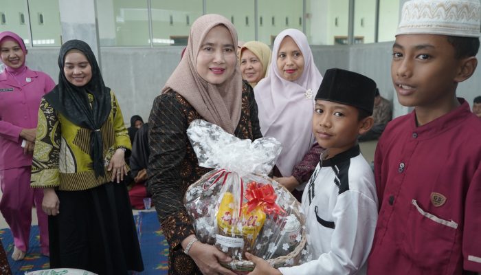 Sambut HUT RI Ke-80, Pemkab Asahan Salurkan Bantuan Sembako