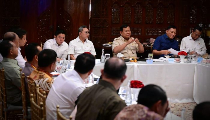 ‎Prabowo Pimpin Rapat Bahas MBG, Ketahanan Pangan, hingga Migas di Kertanegara  ‎