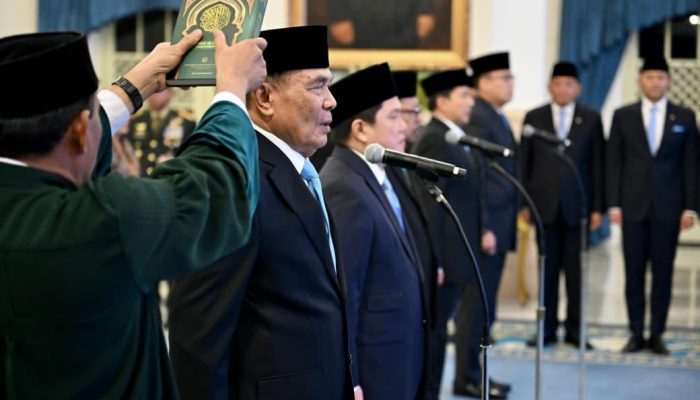 ‎Presiden Prabowo Lantik Dua Menteri dan Tiga Wakil Menteri Kabinet Merah Putih  ‎