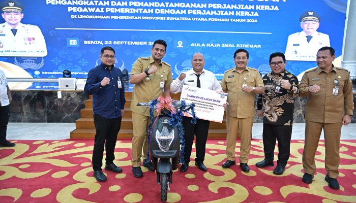 Serahkan SK 591 PPPK Pemprov Sumut, Bobby Nasution Ingatkan: Bos Kita Itu Rakyat