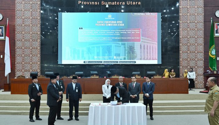 Gubernur Sumut Bobby Nasution Teken Nota Kesepakatan KUA-PPAS APBD Perubahan 2025 Bersama DPRD