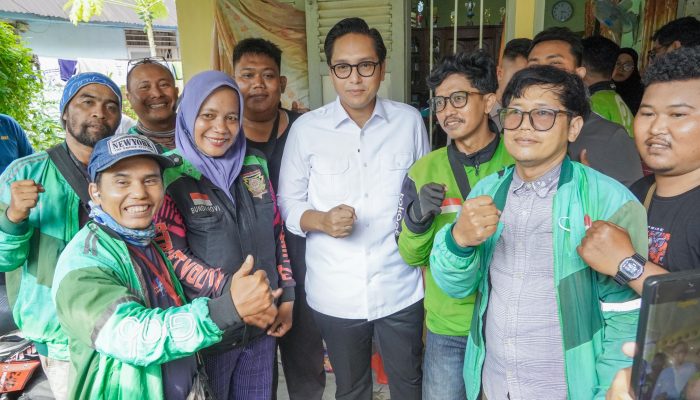 Wali Kota Medan Jenguk Ojol Korban Penganiayaan, Tegaskan Jukir Liar Harus Ditertibkan