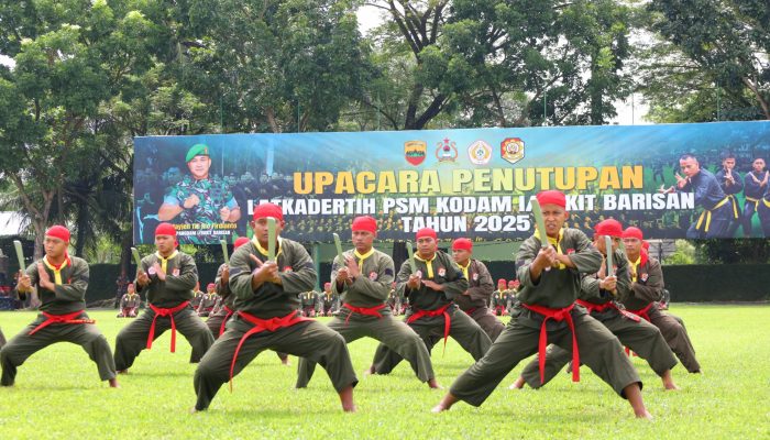 Atraksi Spektakuler Warnai Penutupan Latihan Pencak Silat Militer Kodam I/BB