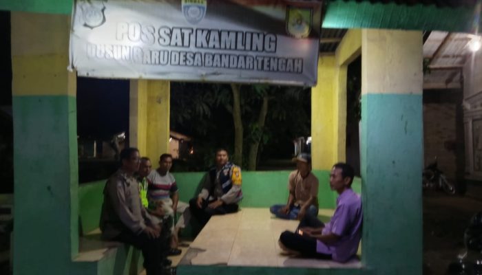 ‎Polres Tebing Tinggi Sambangi Pos Kamling di Bandar Khalifah, Perkuat Sinergitas TNI-Polri dan Warga  ‎