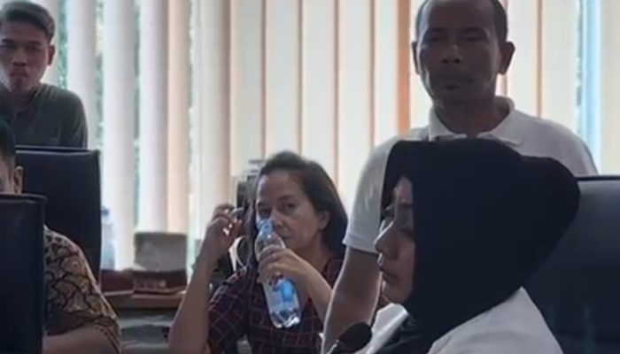 RDP Apartemen The CityView Medan Condominium Panas, Legislator Medan Gebrak Meja