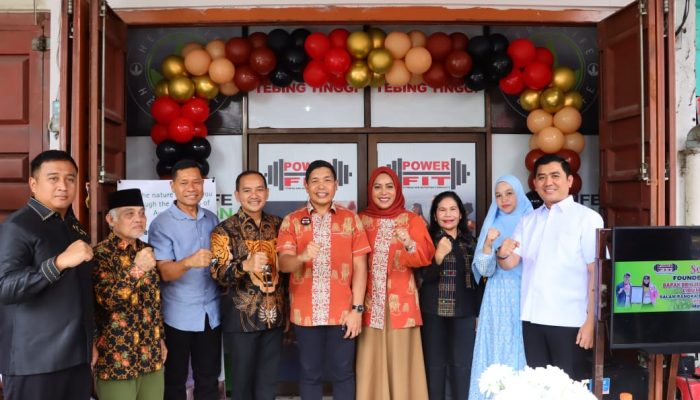 ‎Kapolres dan Wali Kota Tebing Tinggi Sambut Founder Power Fit Indonesia pada Grand Opening