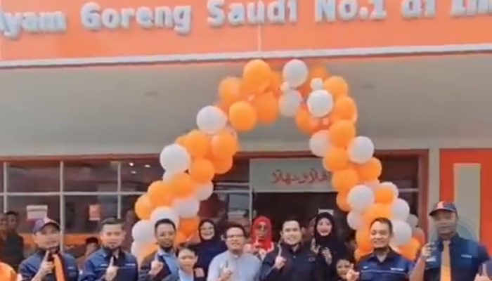 ‎Almaz Fried Chicken Targetkan 250 Outlet Baru, Masih Ekspansi Agresif di 2025  ‎