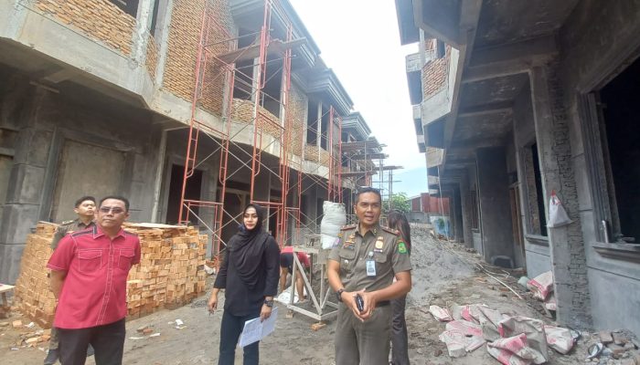 DPRD Medan Ngamuk, Perintahkan Satpol PP Segel Perumahan Permata Krakatau