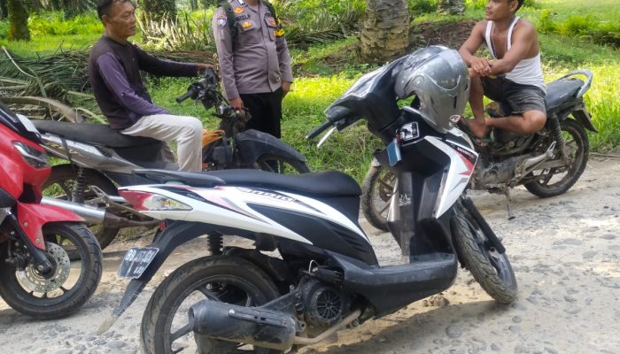 Polsek Sipispis Door to Door, Ajak Warga Simalas Aktifkan Pos Kamling Jaga Kamtibmas