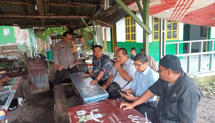Polsek Rambutan Gelar ‘Jumat Curhat’ di Bandar Sakti, Ajak Warga Sinergi Jaga Kamtibmas