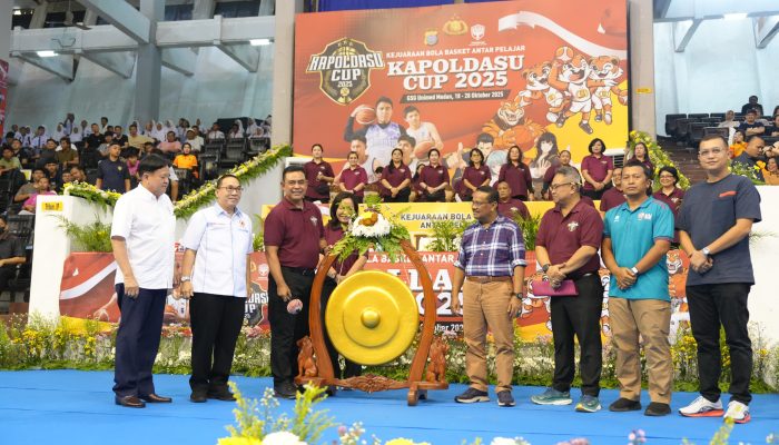 Kapolda Sumut Buka Kejuaraan Bola Basket Antar Pelajar “Kapoldasu Cup 2025” di UNIMED