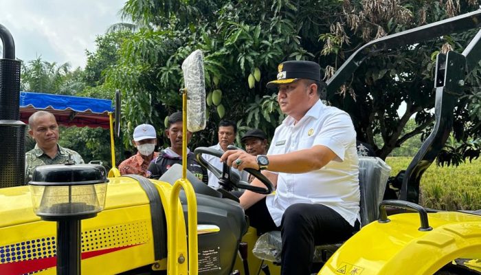 Kelompok Tani Rawang Panca Arga Dapat Bantuan Alsintan