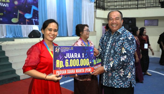 Ditutup Bupati Asahan, GBKP Kiaran Juara Umum Pesparawi VIII
