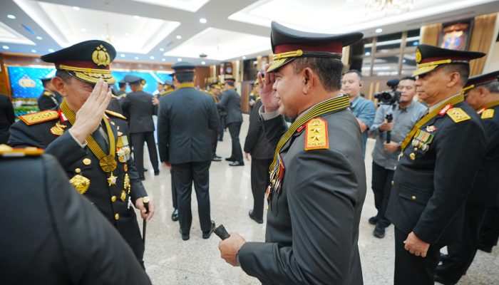 Kapolda Sumut Terima Bintang Bhayangkara Pratama dari Kapolri