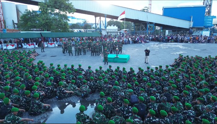 Kasdam I/BB Pimpin Upacara Penyambutan Personel Brigif dan Yon TP Tahap II di Dermaga Belawan