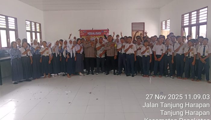 Kapolsek Bilah Hilir Beri Penyuluhan Bahaya Narkoba di SMP Negeri 2 Satu Atap Pangkatan