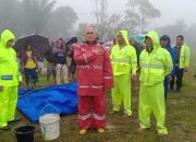 Polres Humbahas Gerak Cepat Tangani Longsor dan Banjir Bandang di Pakkat
