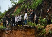 Gubsu Janjikan Perbaikan Rumah dan Infrastruktur Pascabanjir Tapanuli Tengah