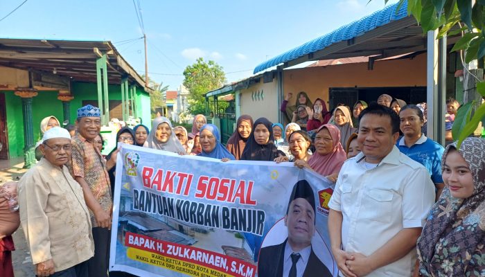 Zulkarnaen Bagikan 300 Paket Bantuan Pangan untuk Warga Terdampak Banjir di Medan