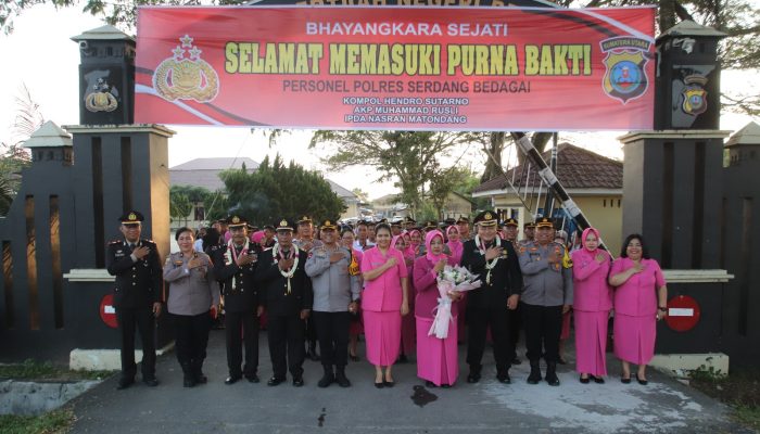 Tiga Personel Polres Serdang Bedagai Purna Tugas, Kapolres: Terima Kasih atas Dedikasinya