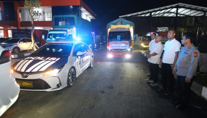 Polda Sumut Kirim Lima Truk Bantuan untuk Korban Bencana di Tapteng dan Sibolga