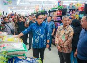 Rico Waas Temukan Produk Kadaluwarsa Saat Sidak Pasar di Medan