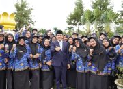 ‎Lima Tahun Mengabdi, Kini Resmi PPPK: Cerita Bahagia di Balik Pelantikan 1.070 Pegawai  ‎