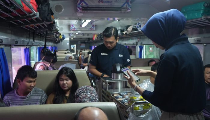 Okupansi Tembus 110 Persen, KA Putri Deli Jadi Primadona Masyarakat di Momentum Nataru 2025/2026