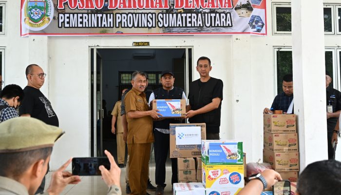 Posko Darurat Bencana Sumut Terima Bantuan Logistik dan Layanan Internet dari Komdigi