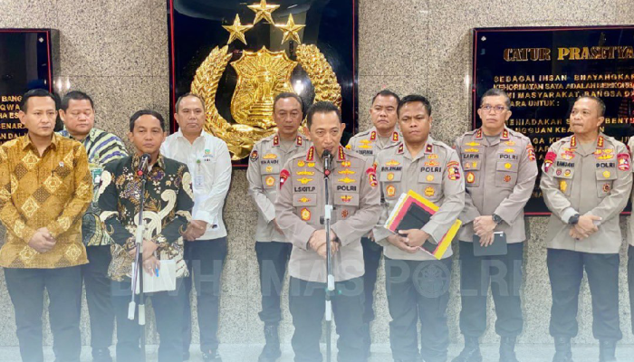 Kapolri & Menteri Kehutanan Bentuk Satgas Gabungan: Pembalakan Liar Tak Bisa Lagi Sembunyi di Balik Kayu Apung