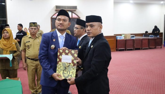Wali Kota Mahyaruddin Salim Lantik Direktur dan Dewan Pengawas Perumda Tirta Kualo Tanjungbalai