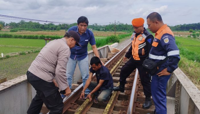 Polsek Sanankulon Blitar Ungkap Kasus Pencurian Baut Rel Kereta Api, Satu Pelaku Diamankan