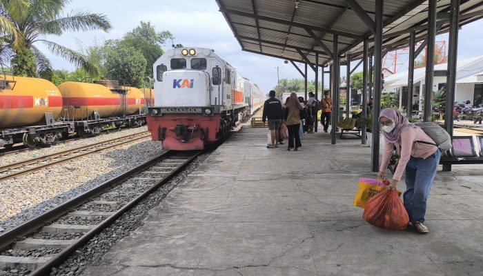 Dukung Mobilitas dan Wisata Libur Isra Mi’raj, KAI Divre I Sumut Siapkan 34.288 Kursi ke Berbagai Destinasi