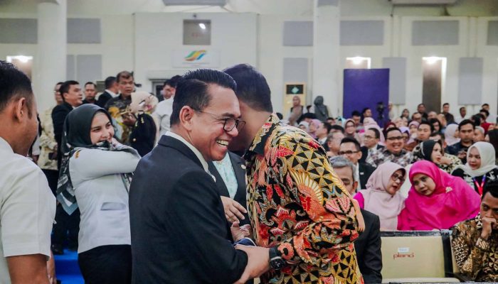 Zakiyuddin Harahap Hadiri Pelantikan Rektor USU
