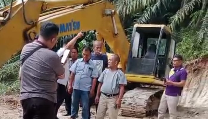 ‎Diduga Tanpa Izin, PTPN IV Regional I Hentikan Pengerukan Ilegal di Kebun Gunung Pamela