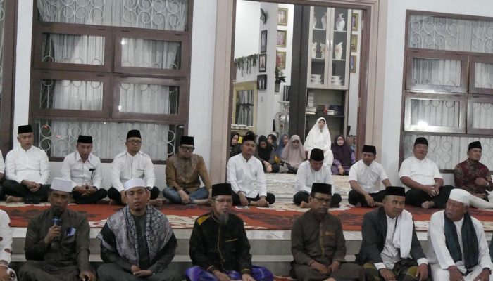 Malam Ke-7 Ta’ziah/Tahlilan Almarhumah Ibunda Wali Kota Tanjungbalai Hj Salmah Saragih
