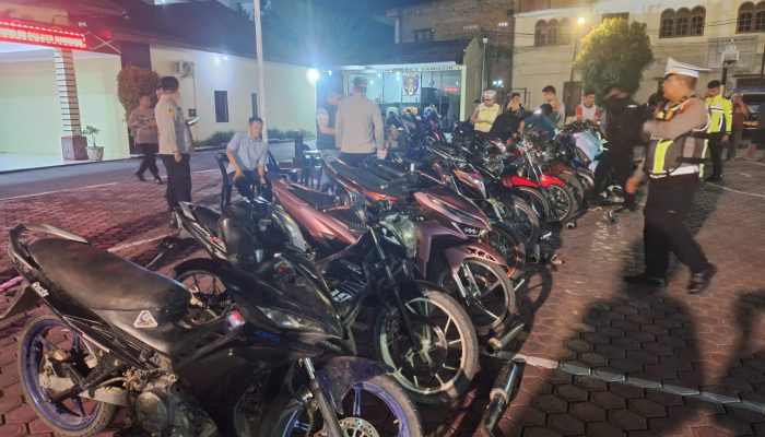 Polres Samosir Amankan 22 Sepeda Motor Berknalpot Brong