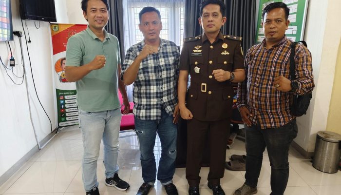 Hari Pertama Bertugas, Kasi Intel Kejari Sergai Disambangi Forwaka