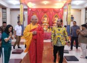 Imlek 2577, Wali Kota Tanjungbalai Mahyaruddin Salim Kunjungi Vihara Tri Ratna