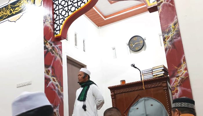 Tausiyah Ramadhan di Masjid Al Akbar, Ustadz Muslim Ingatkan Jaga Lisan dan Media Sosial Saat Puasa