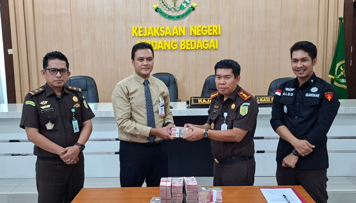 Terpidana Korupsi Kredit 2015 Lunasi Rp725 Juta, Kejari Sergai Serahkan ke Bank Sumut