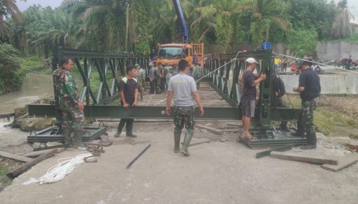 Kodim 0207/Simalungun Rampungkan Jembatan Modular di Huta Marubun II, Akses Dua Desa Kembali Lancar