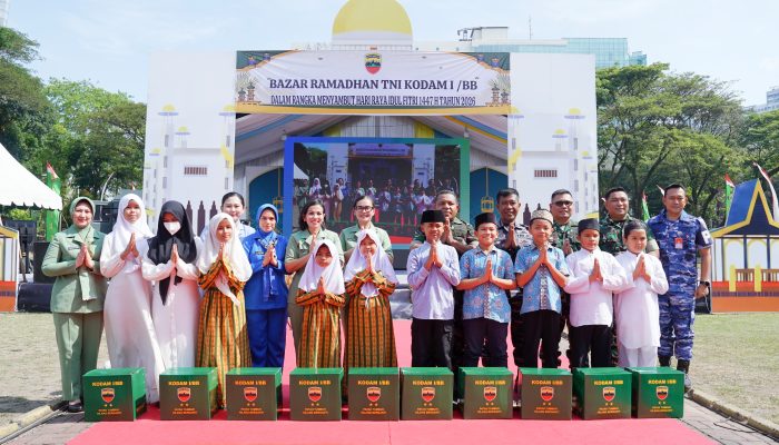 Irdam I/BB Ikuti Pembukaan Bazar Ramadan TNI Terpusat dari Lapangan Benteng Medan