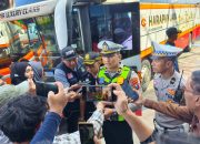 Ramp Check dan Tes Urine di Terminal Patria Blitar, Polisi Pastikan Bus Mudik Aman dan Sopir Bebas Narkoba