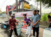 BEM SI Kerakyatan Sumut Berbagi Takjil, Presma Ajak Manfaatkan Sisa Ramadan untuk Kebaikan