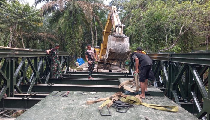 Kodim 0207/Simalungun Bersama Yonzipur I/DD Rampungkan Jembatan Modular di Buntu Marihat, Akses Warga Kembali Lancar
